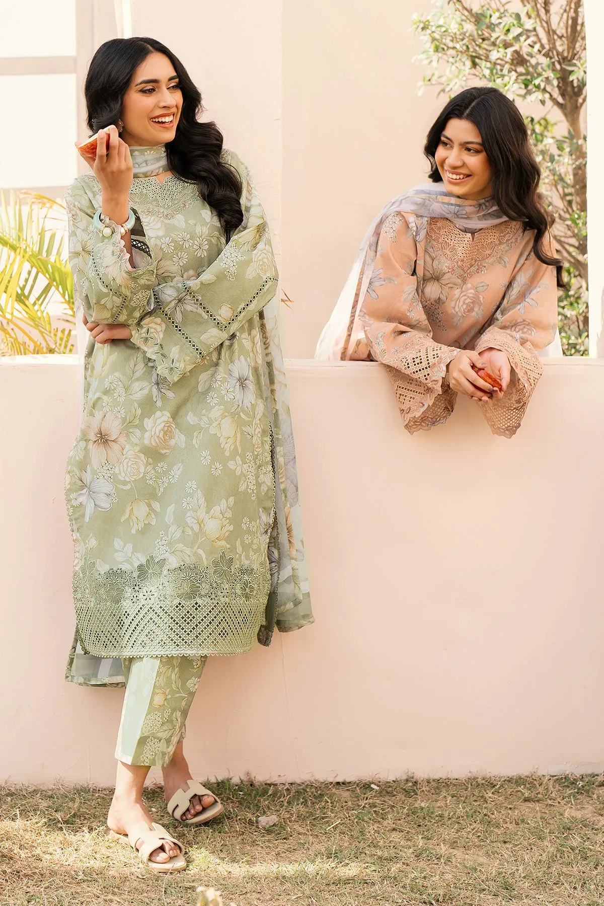 EMBROIDERED PRINTED LAWN UF-596