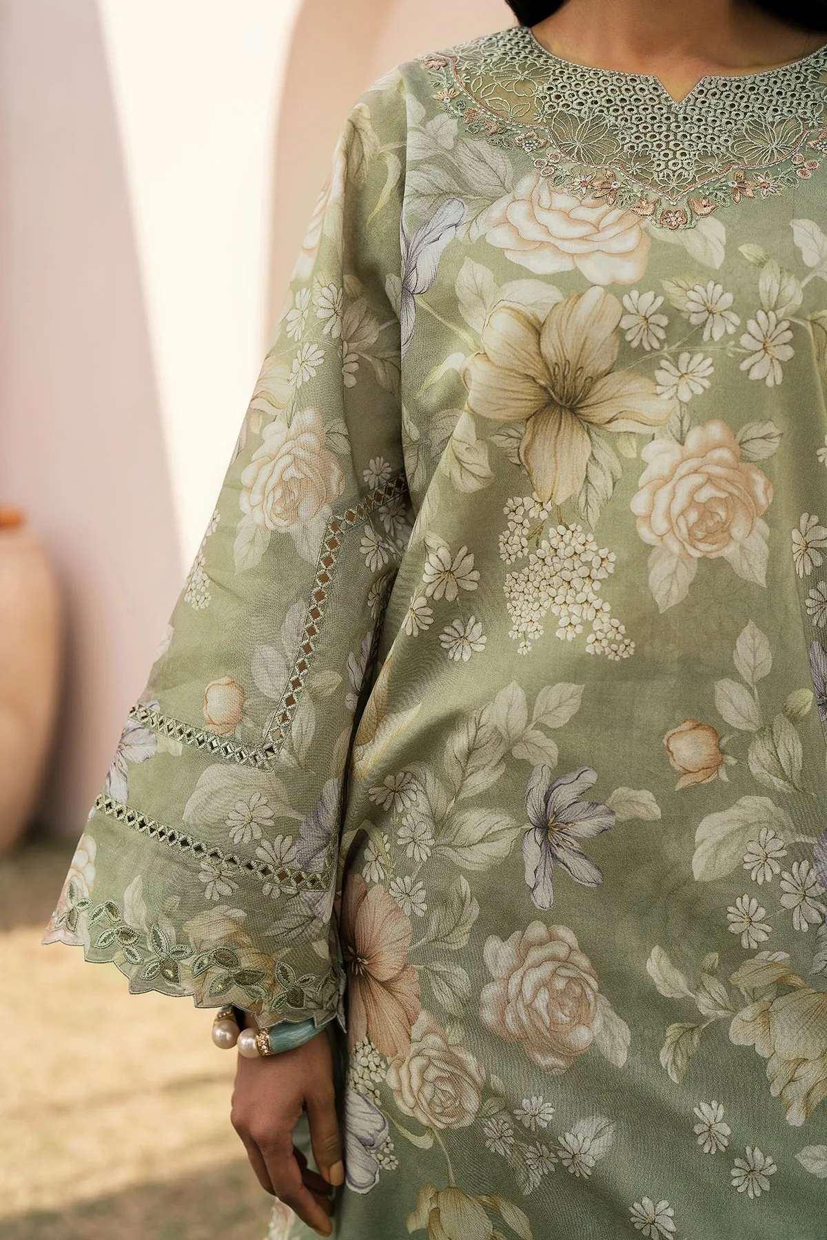 EMBROIDERED PRINTED LAWN UF-596