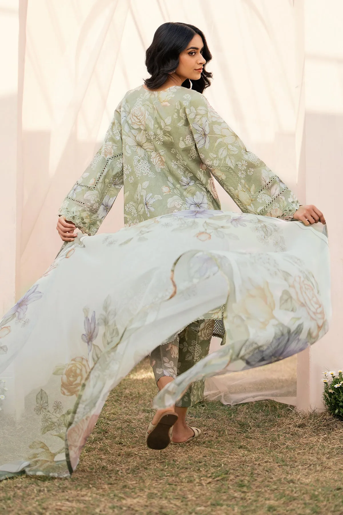 EMBROIDERED PRINTED LAWN UF-596