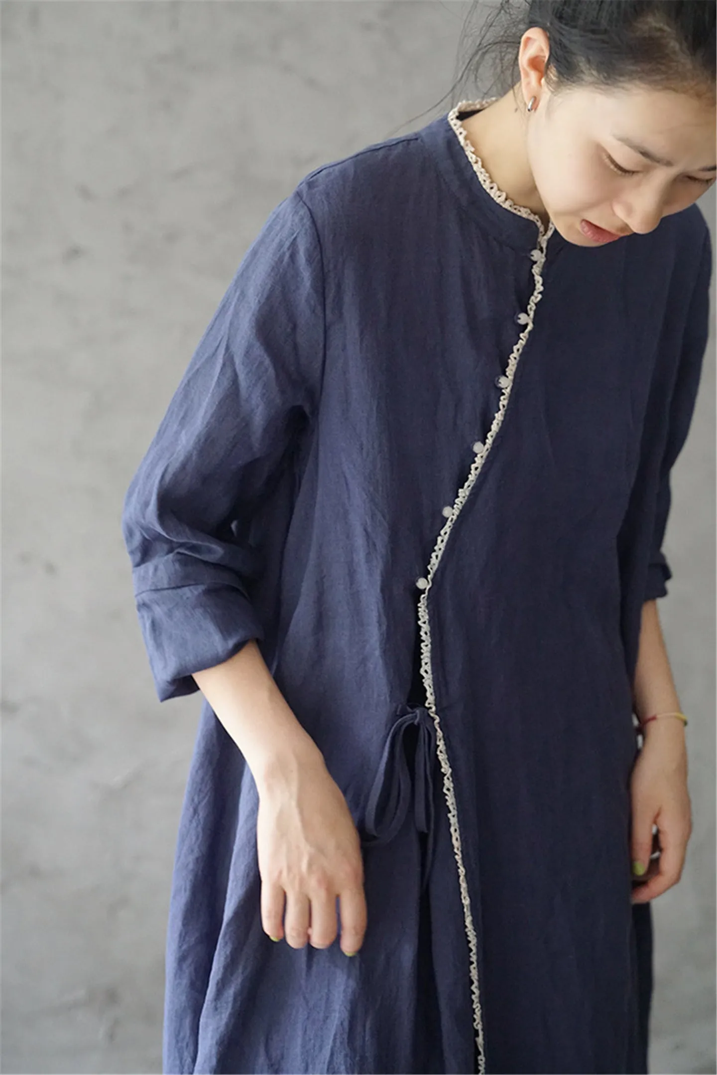 Linen Cheongsam Dress with Lace (Dark Blue)